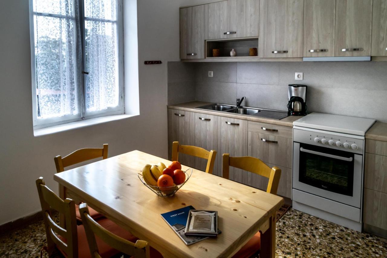 Chrysanthi Apartments Kardamyli Dış mekan fotoğraf